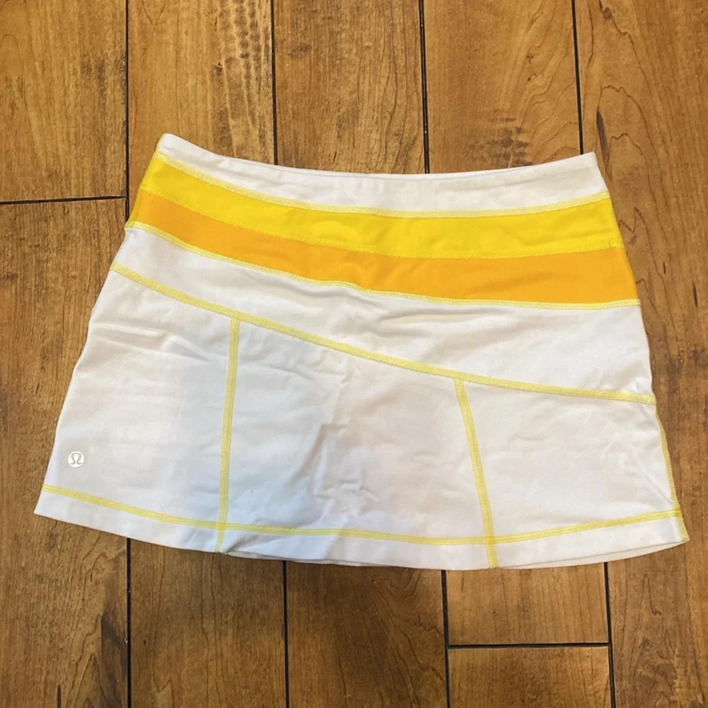 lululemon athletica White Mini Skirt with Yellow Trim - Picture 4 of 4